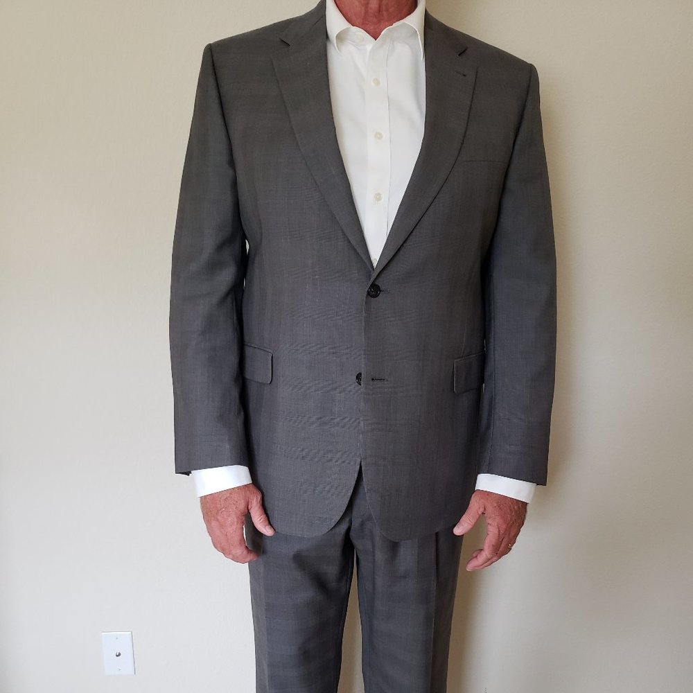 Jos A Bank executive suite Men's suit